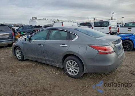 2015 Nissan Altima 2.5 z USA, uszkodzony, nr VIN 1N4AL3AP8FC232755